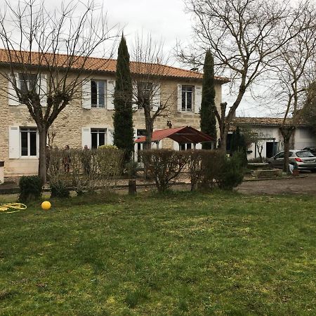 Bed and Breakfast Bienvenue Chez Suzy Saint-Quentin-de-Baron Zewnętrze zdjęcie
